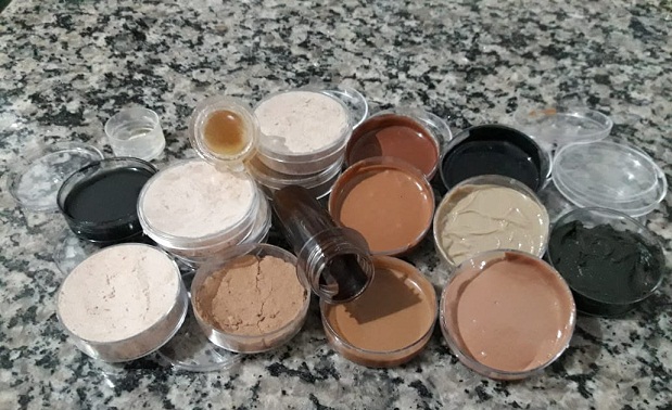 Alunos de Santo Antônio do Amparo desenvolveram a pesquisa Ecokit de maquiagem: criação e desenvolvimento de um kit de maquiagem natural. Foto: Divulgação